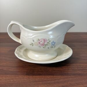 Pfaltzgraff Tea Rose Gravy Boat with Under Plate cottagecore grandmacore